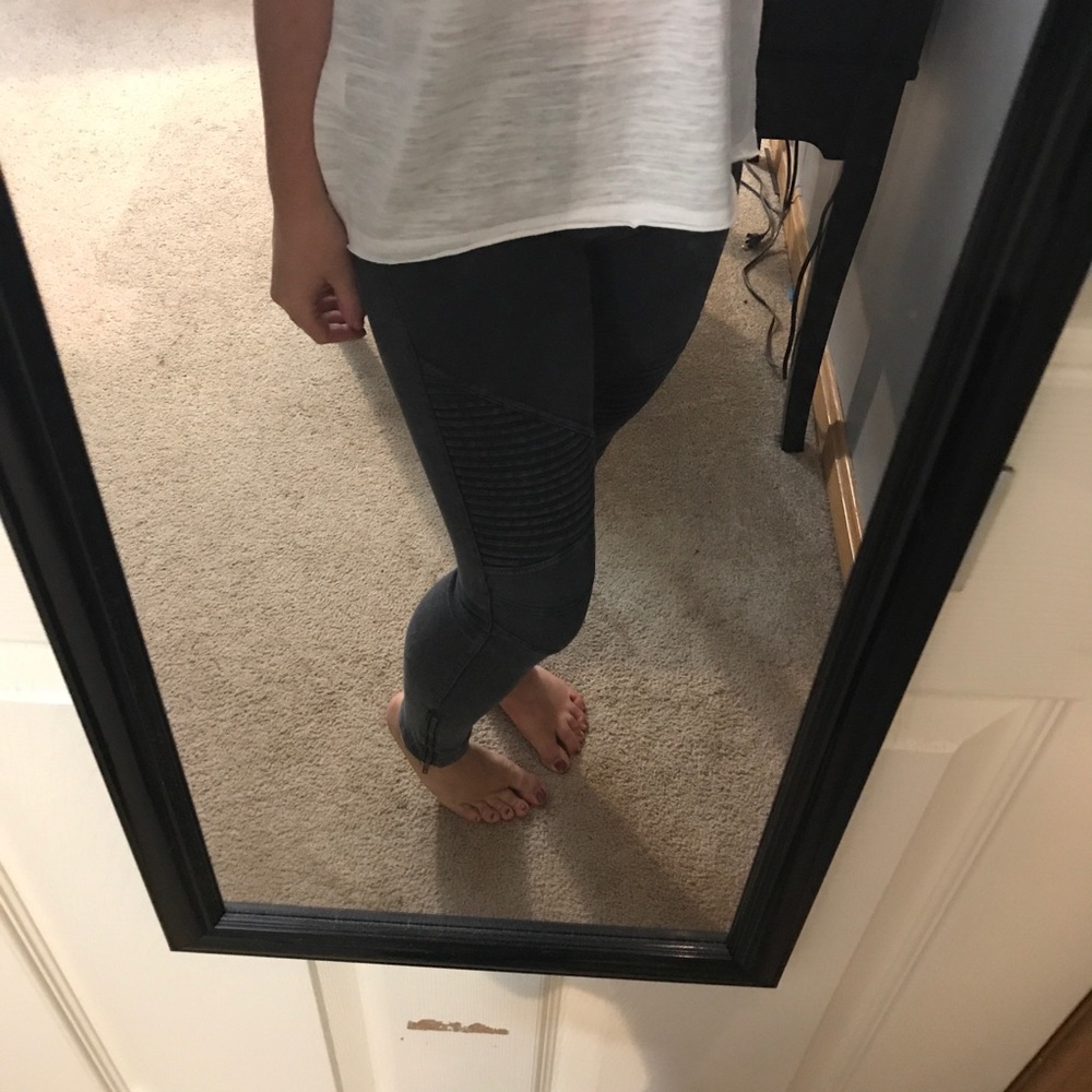 Dark grey Moto style legging